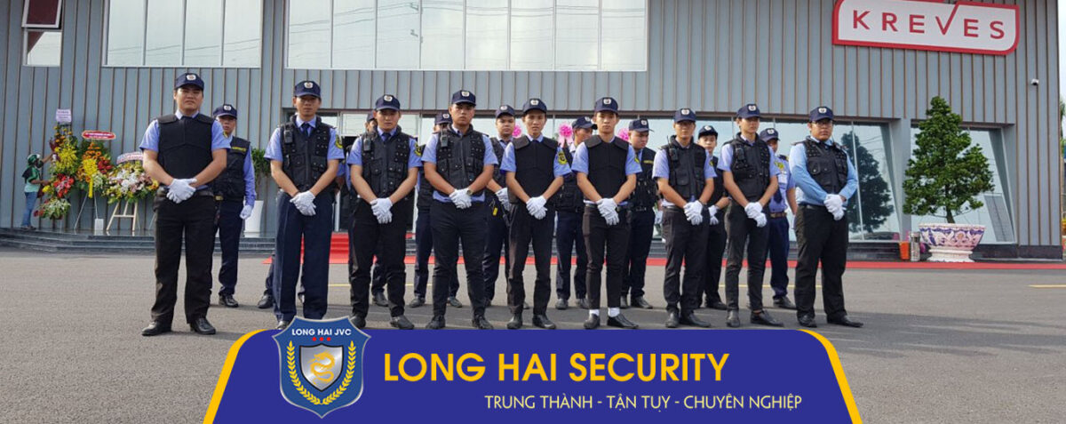 Thuê dịch vụ bảo vệ để đảm bảo an ninh, an toàn nhà máy