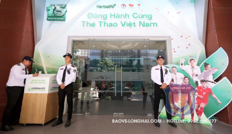 Bảo vệ tòa nhà tăng cường công tác tuần tra