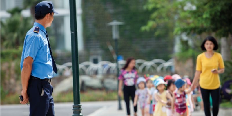 Vai trò quan trọng của bảo vệ kiểm soát ra vào trường 