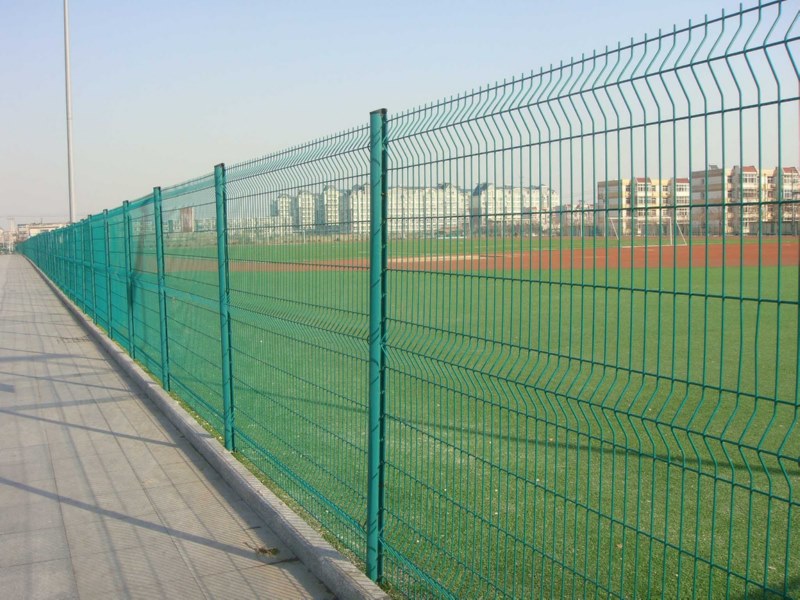 Tại sao nên lắp hàng rào kho hàng?